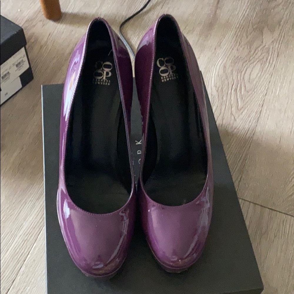 Co-op Barney’s New York heels